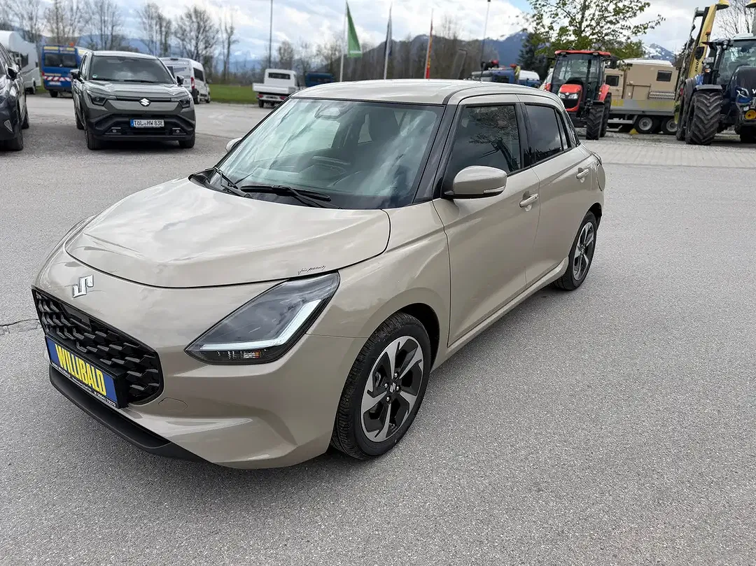 Suzuki Swift - Thumbnail 4