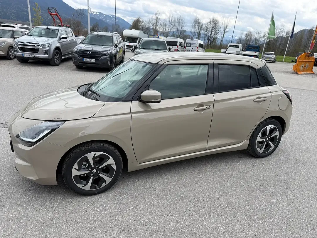 Suzuki Swift - Thumbnail 5