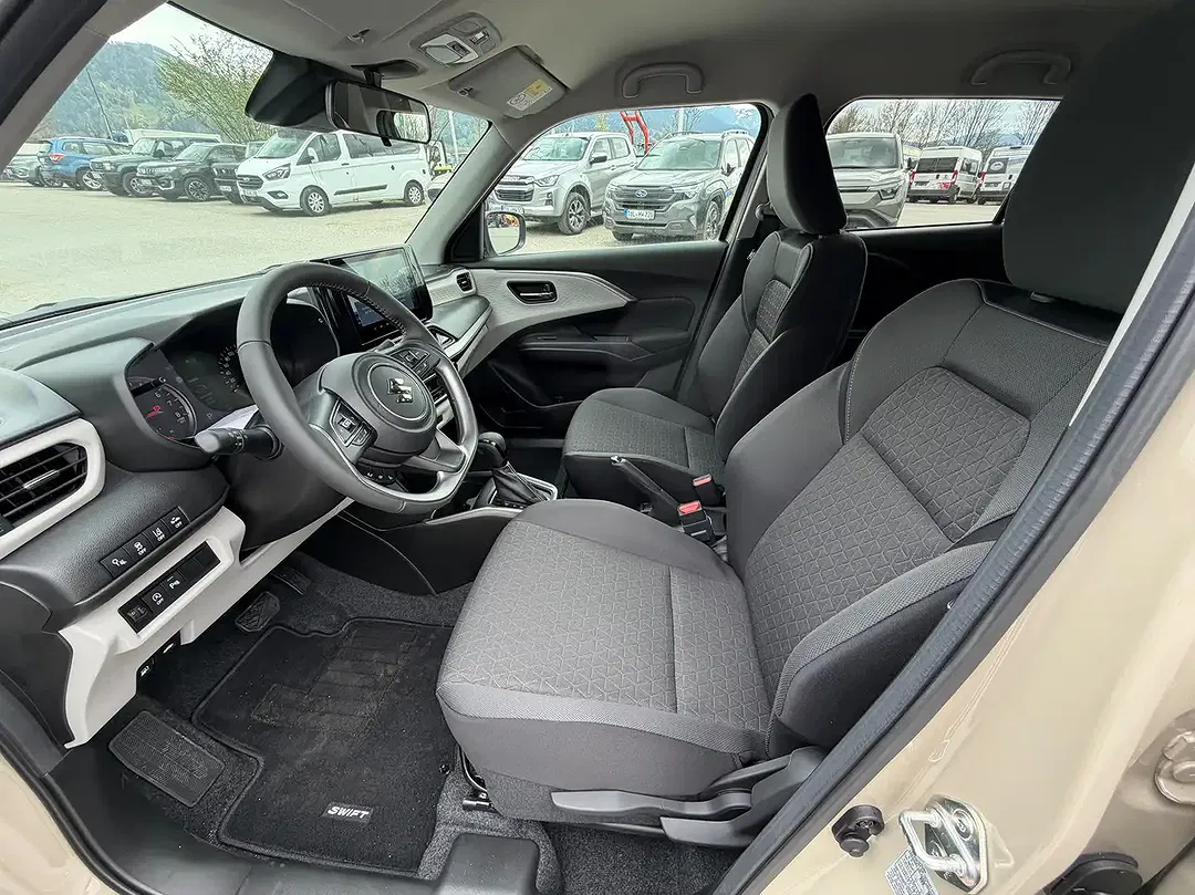 Suzuki Swift - Thumbnail 9