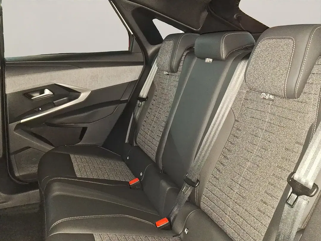 Peugeot 3008 - Thumbnail 12