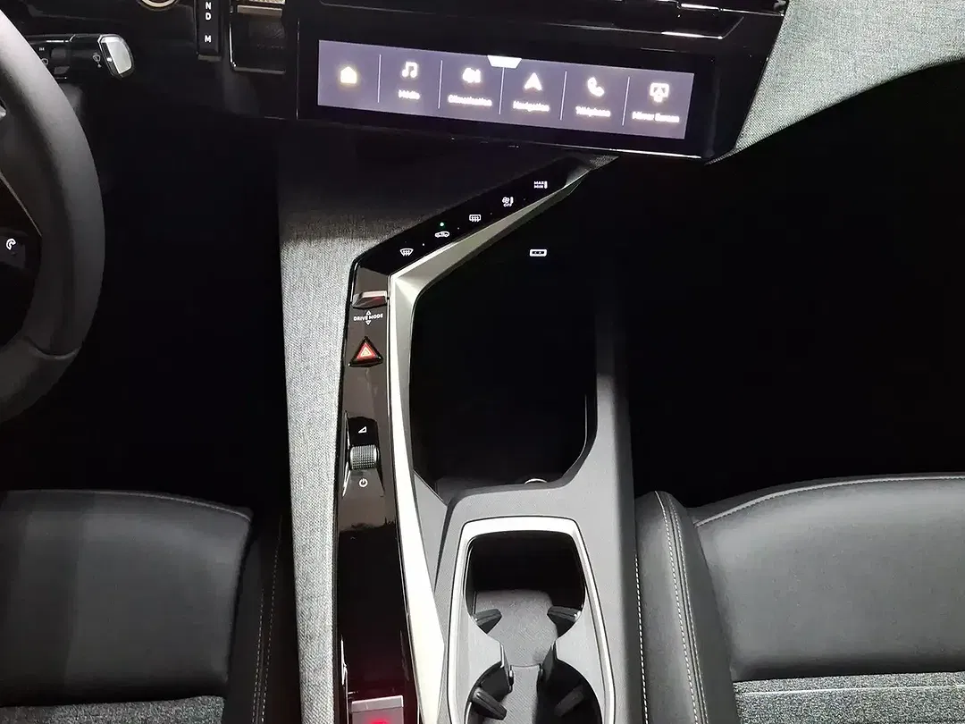 Peugeot 3008 - Thumbnail 14