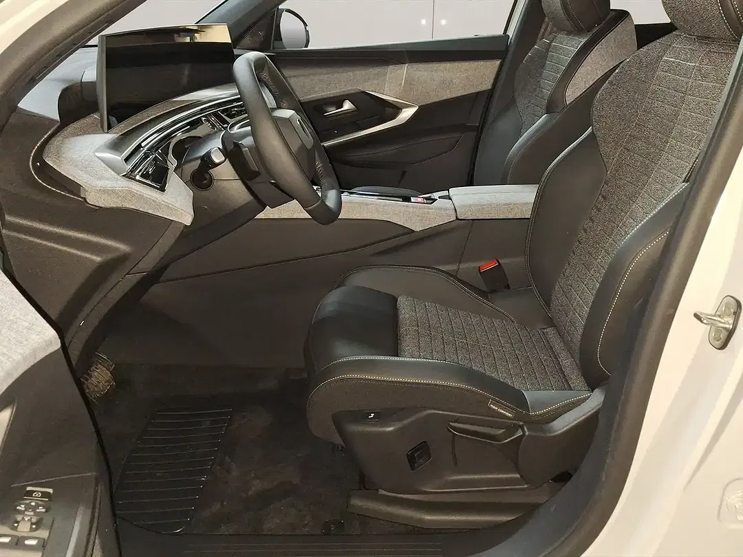 Peugeot 3008 - Thumbnail 8