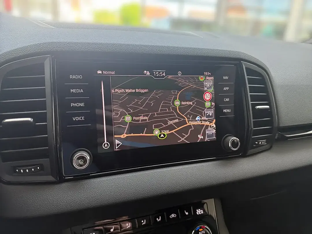 Skoda Karoq - Thumbnail 10