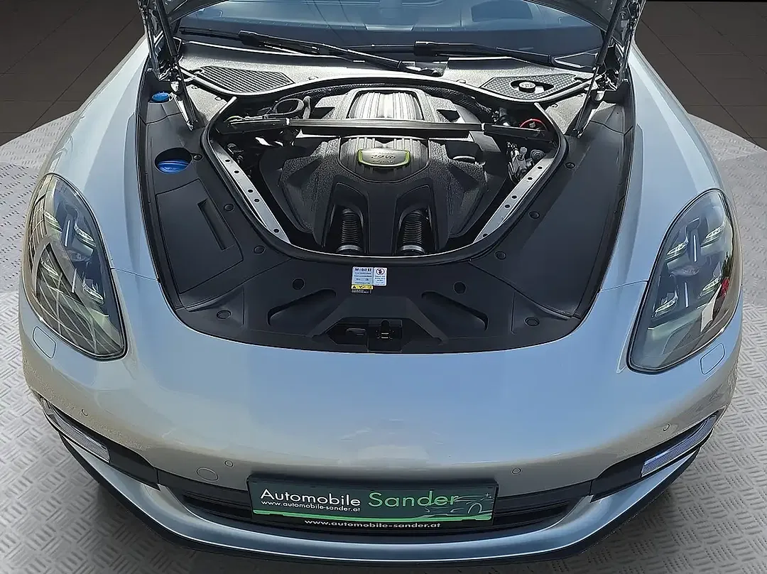 Porsche Panamera - Thumbnail 12