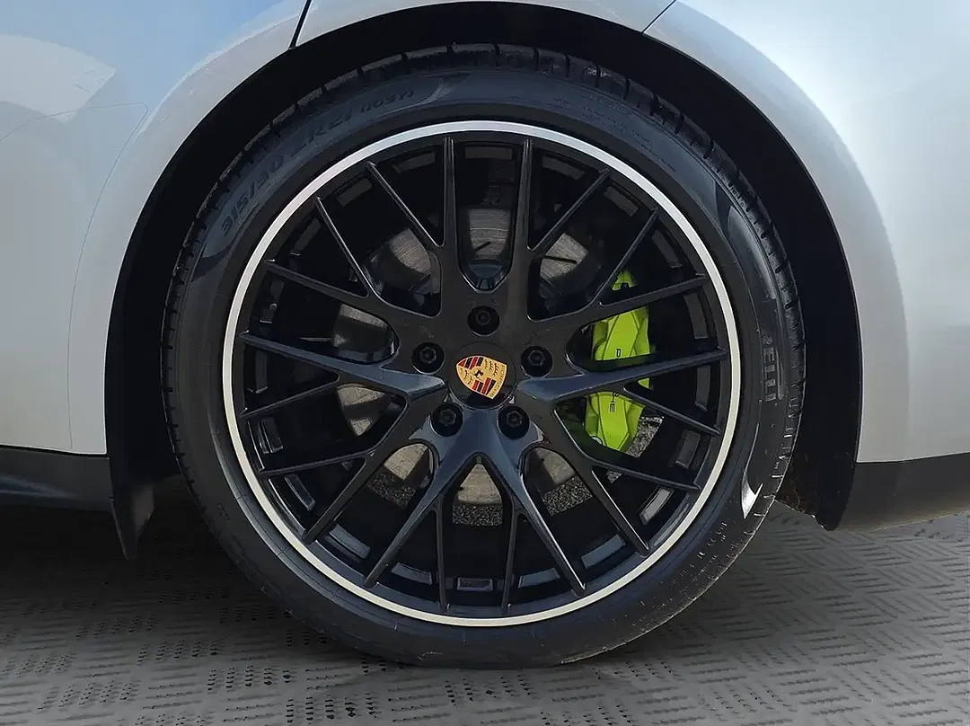 Porsche Panamera - Thumbnail 13
