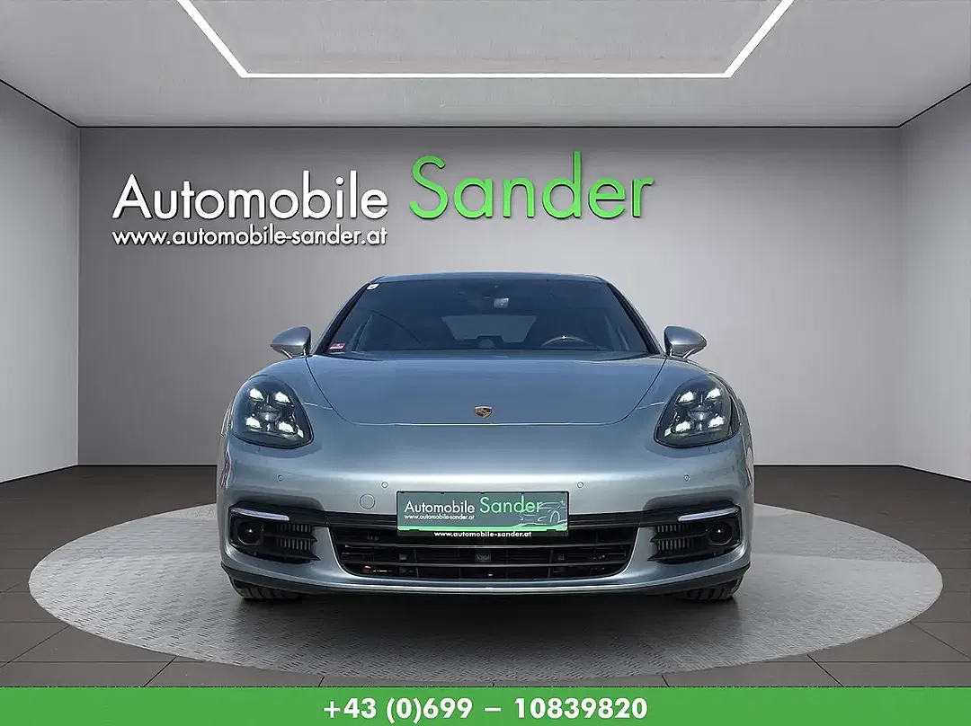 Porsche Panamera - Thumbnail 5