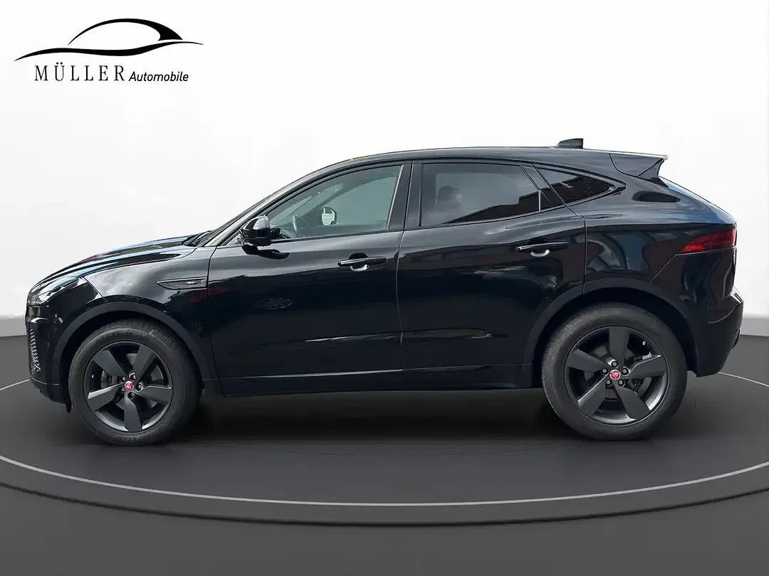 Jaguar E-Pace - Thumbnail 2