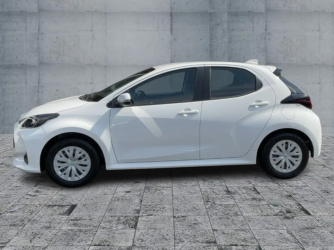 Toyota Yaris - Thumbnail 5