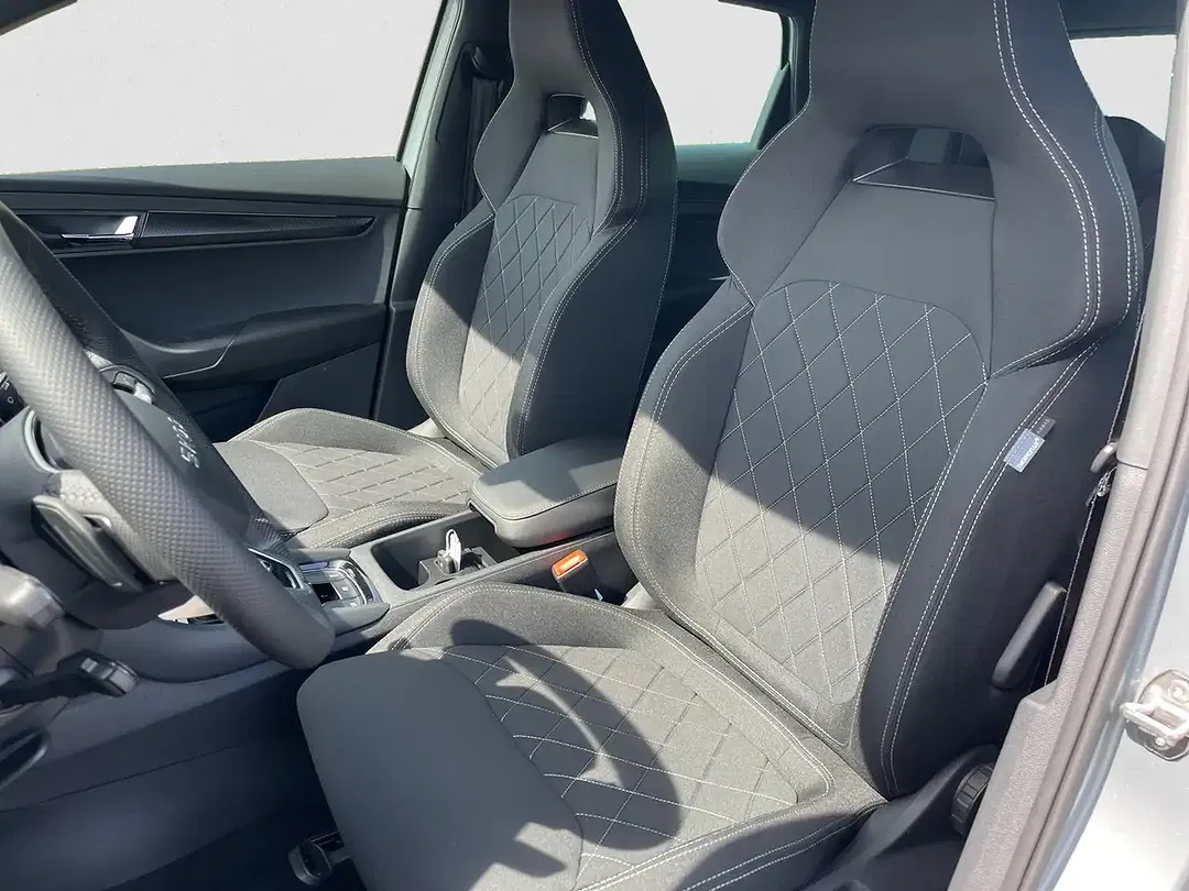 Skoda Karoq - Thumbnail 8