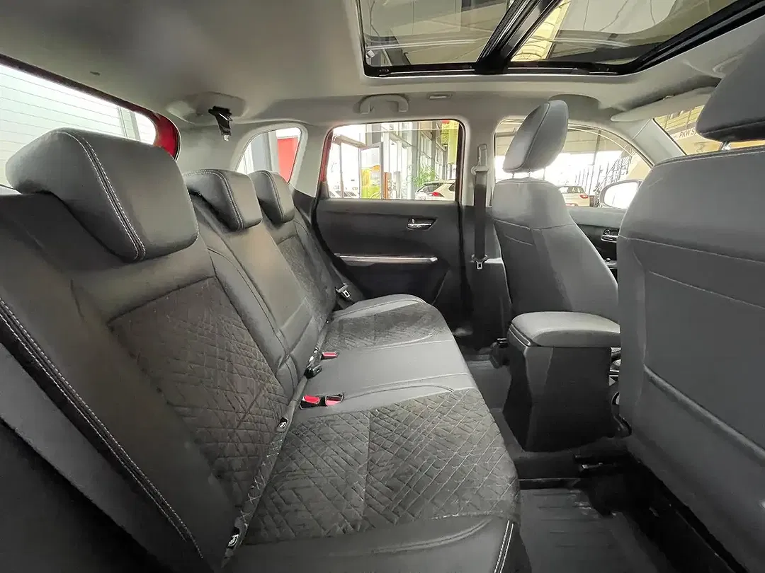 Suzuki Vitara - Thumbnail 15