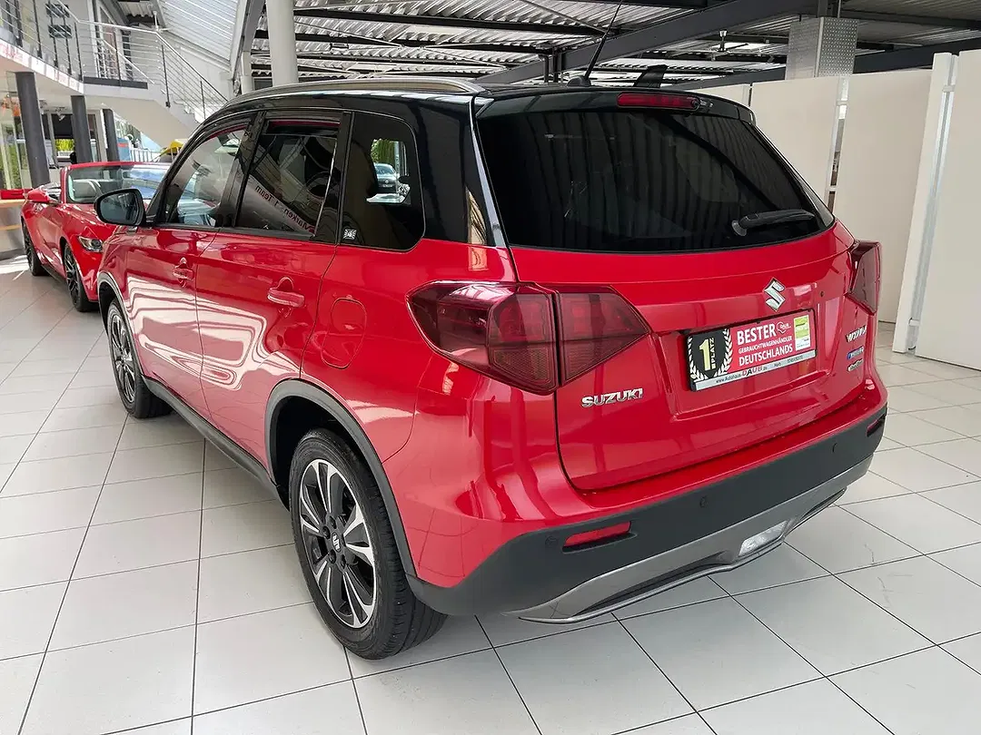 Suzuki Vitara - Thumbnail 4