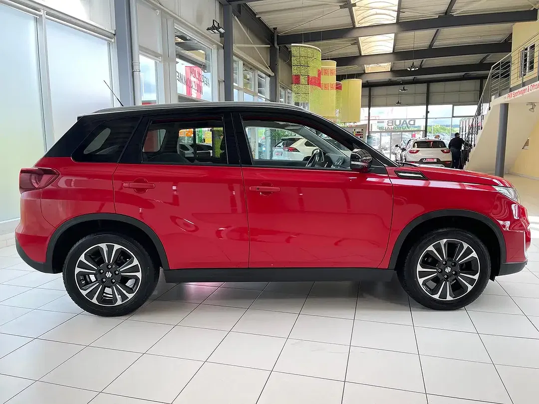 Suzuki Vitara - Thumbnail 6