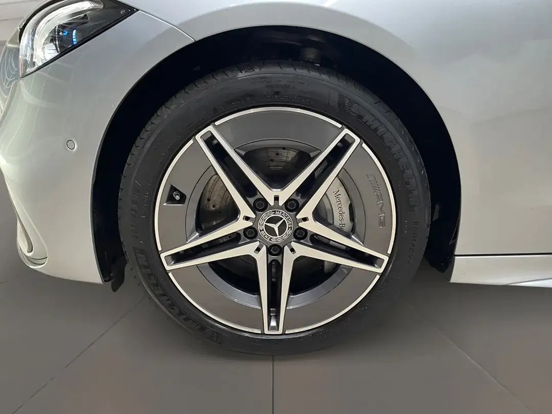 Mercedes-Benz C 300 - Thumbnail 9