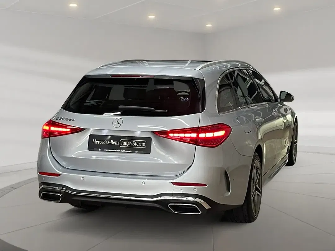 Mercedes-Benz C 300 - Thumbnail 3