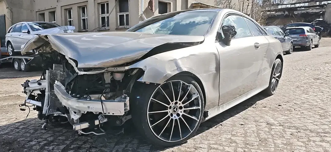 Mercedes-Benz E 200 - Afbeelding 1
