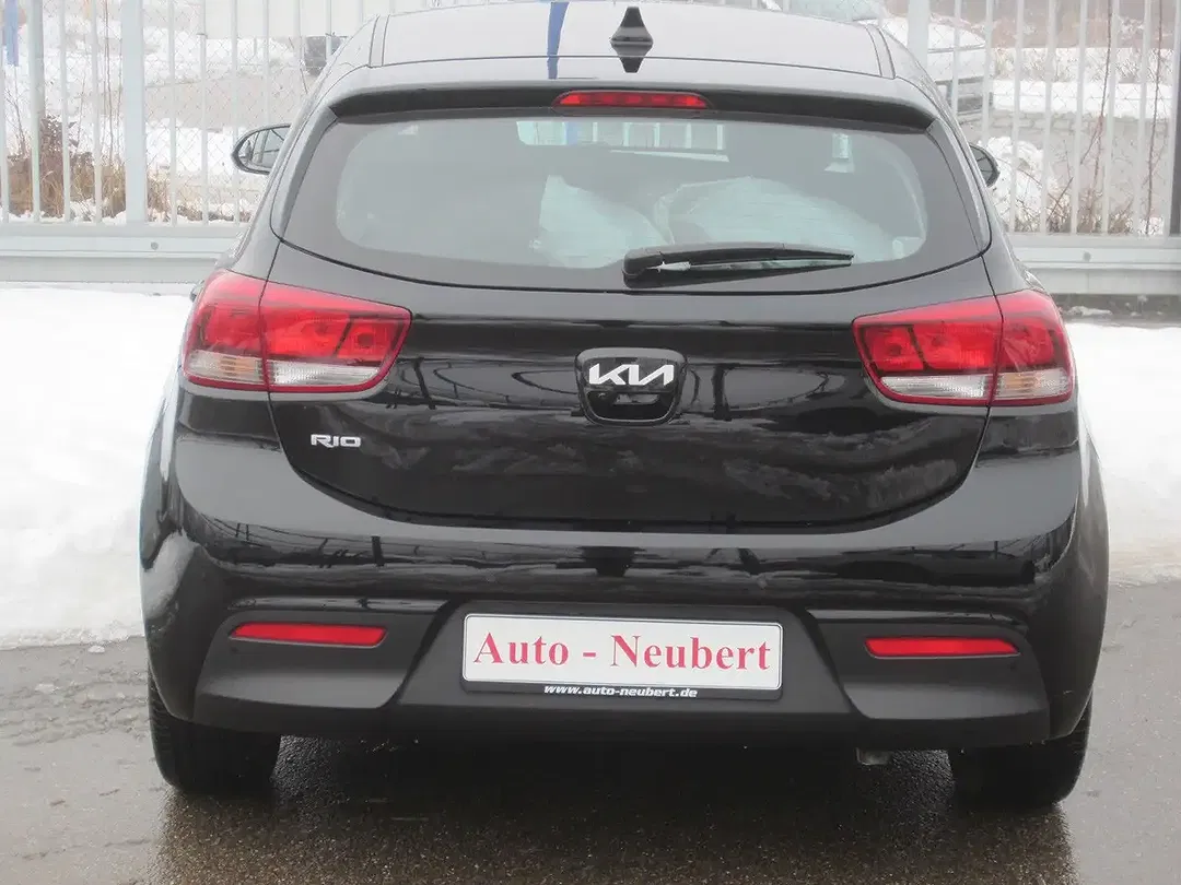 Kia Rio - Thumbnail 13