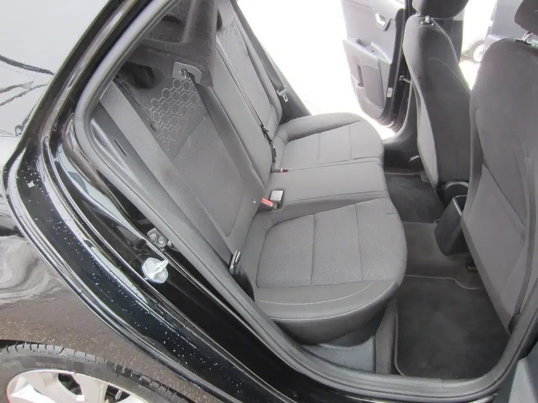 Kia Rio - Thumbnail 7