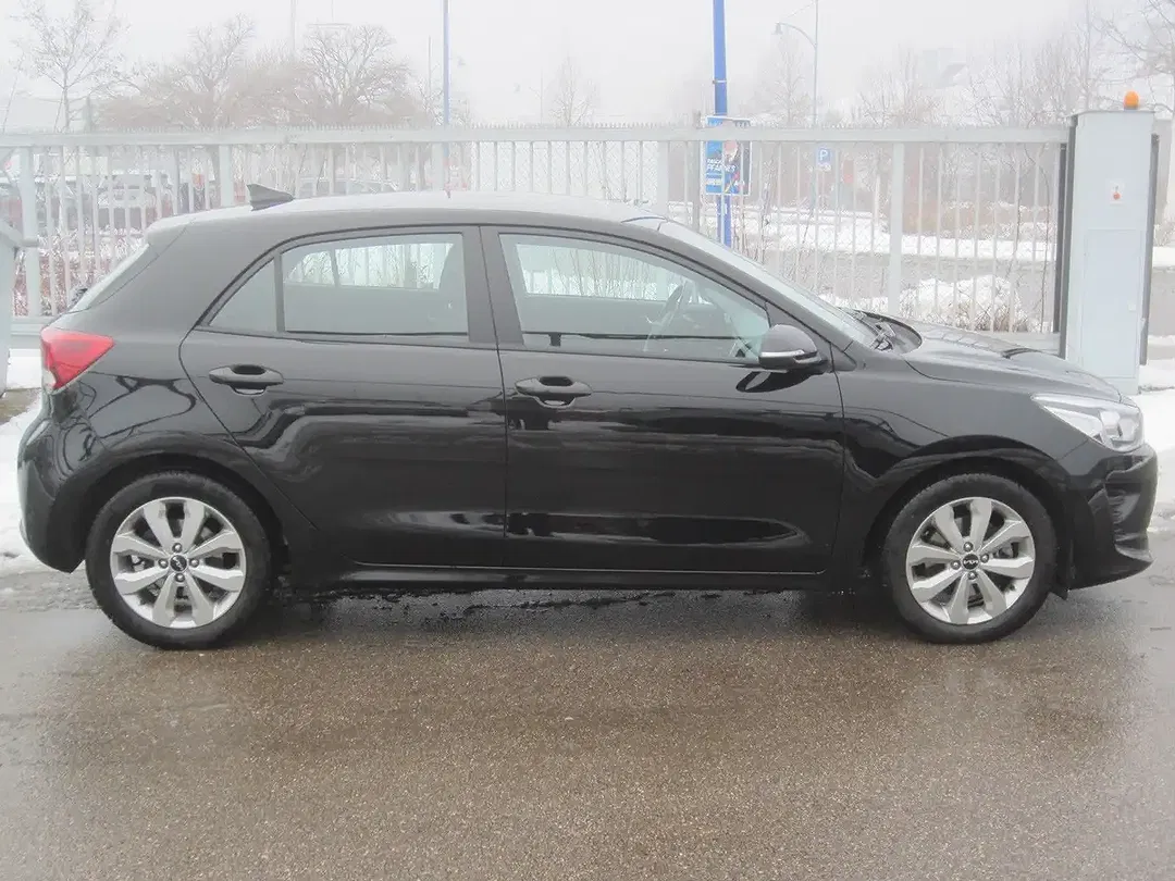 Kia Rio - Thumbnail 9