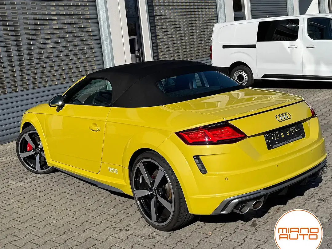 Audi TTS - Thumbnail 2