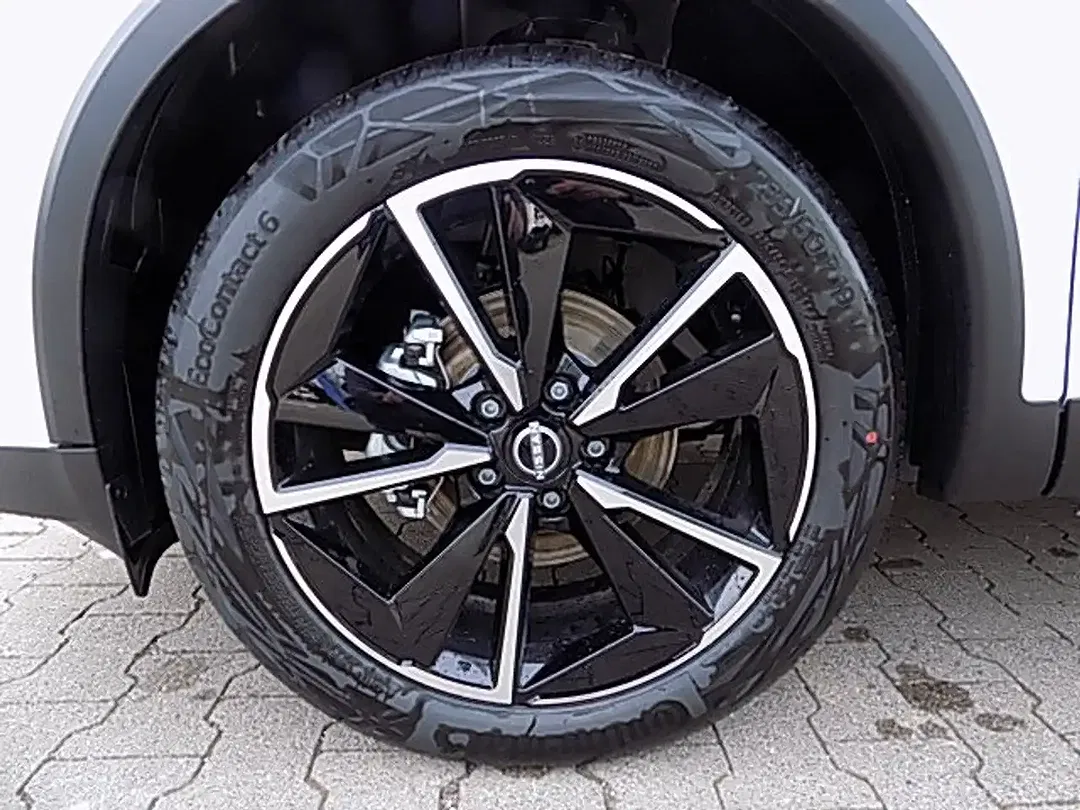 Nissan Qashqai - Thumbnail 9
