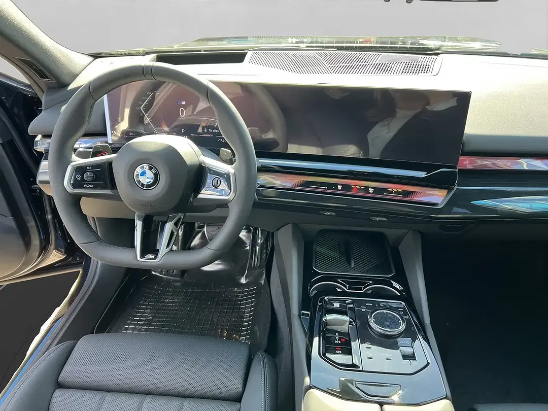 BMW 520 - Thumbnail 9