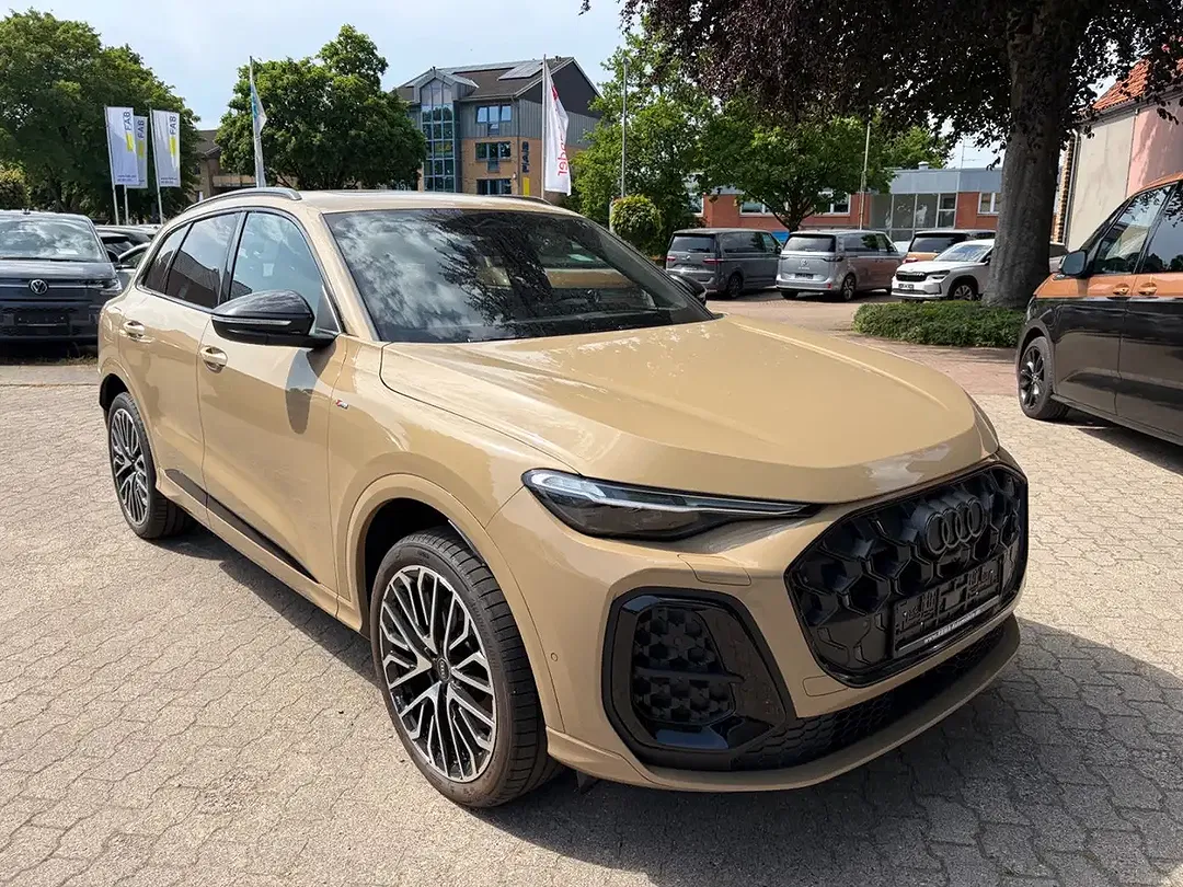 Audi Q5 - Thumbnail 1