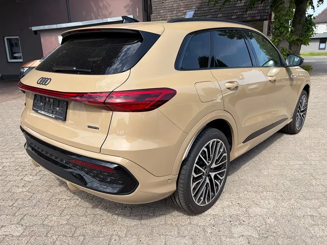 Audi Q5 - Thumbnail 3