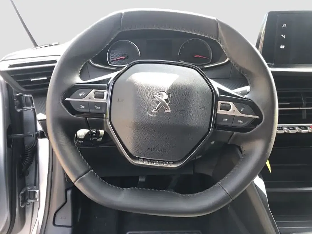 Peugeot 208 - Thumbnail 14