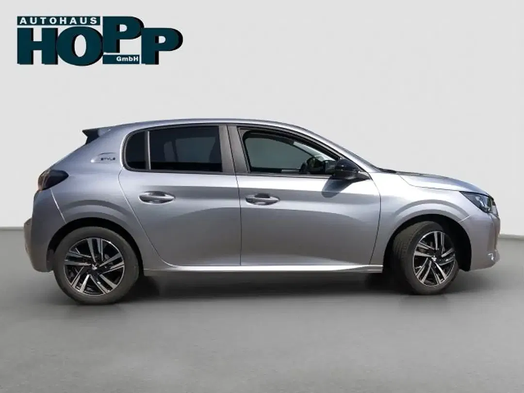 Peugeot 208 - Thumbnail 8
