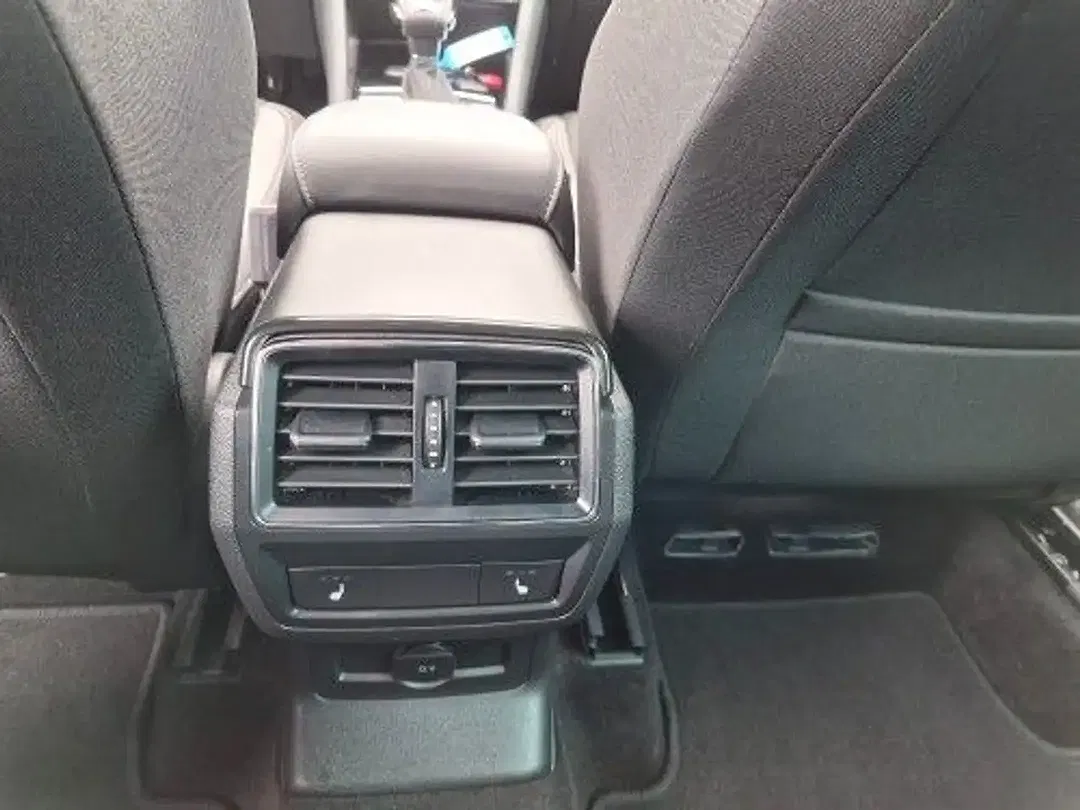 Skoda Karoq - Thumbnail 9