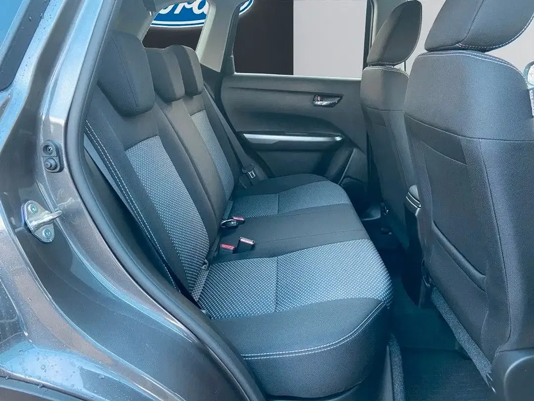 Suzuki Vitara - Thumbnail 11