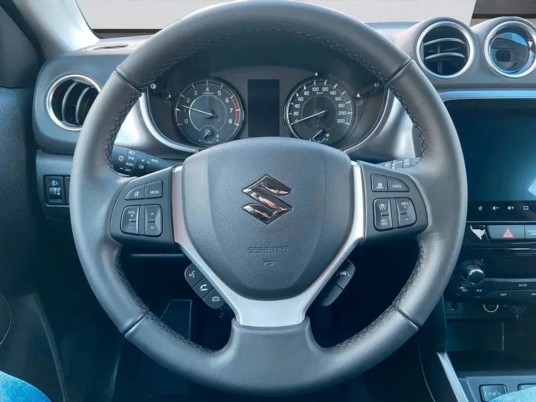 Suzuki Vitara - Thumbnail 14