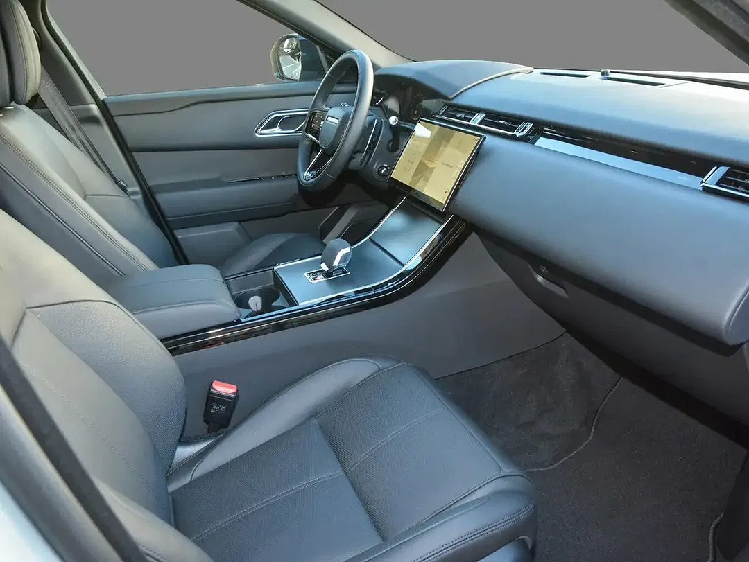 Land Rover Range Rover Velar - Thumbnail 3