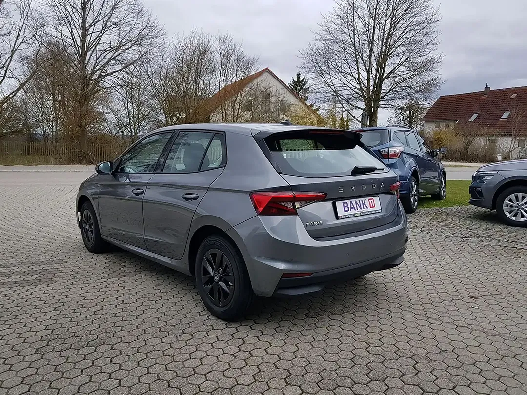 Skoda Fabia - Thumbnail 3