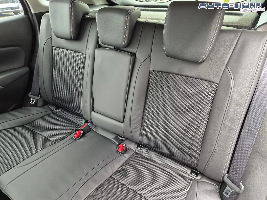 Suzuki S-Cross - Thumbnail 12