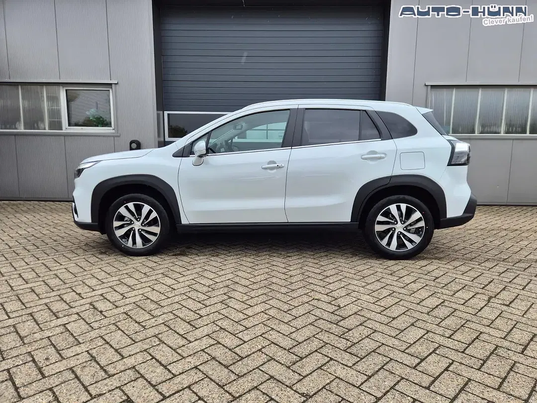Suzuki S-Cross - Thumbnail 2