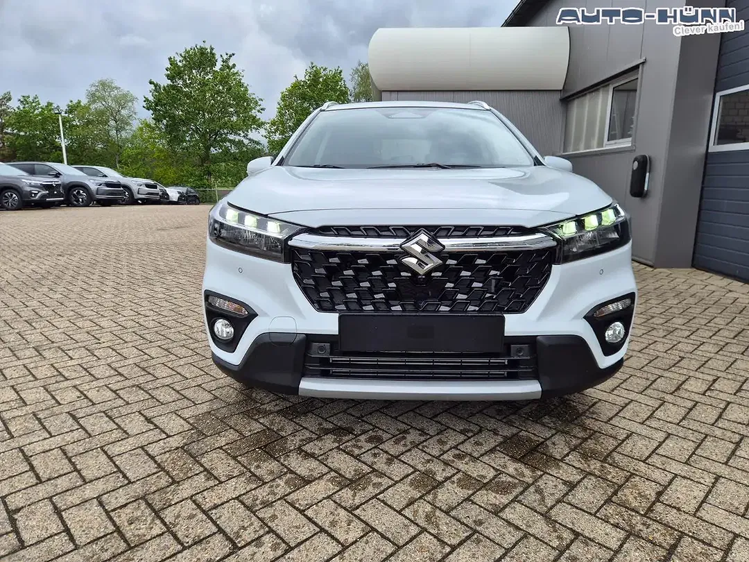 Suzuki S-Cross - Thumbnail 8