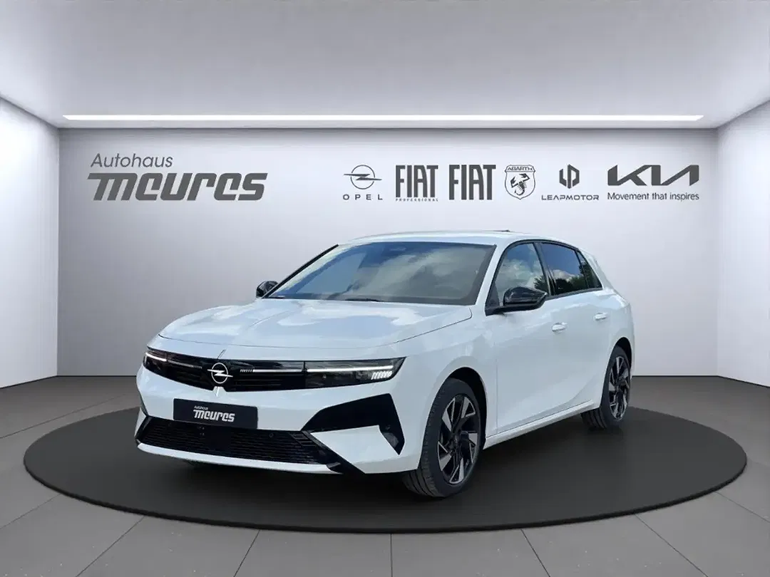 Opel Astra - Thumbnail 1