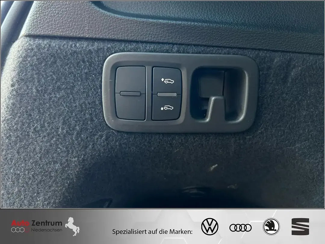 Audi SQ7 - Thumbnail 11