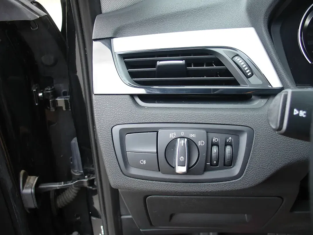 BMW X1 - Thumbnail 9