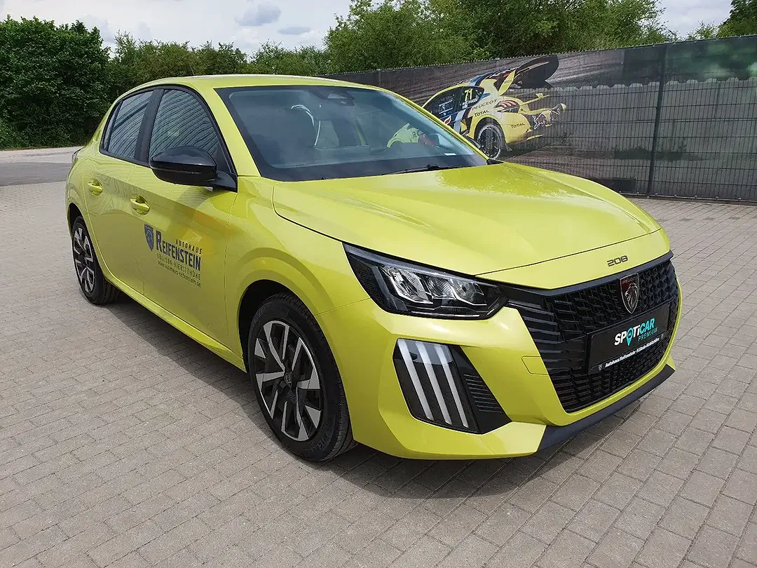 Peugeot 208 - Thumbnail 6