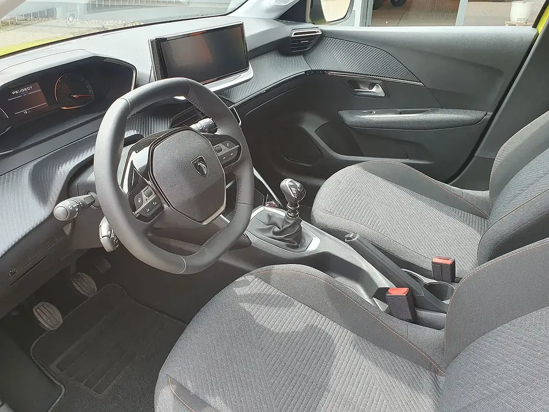 Peugeot 208 - Thumbnail 7