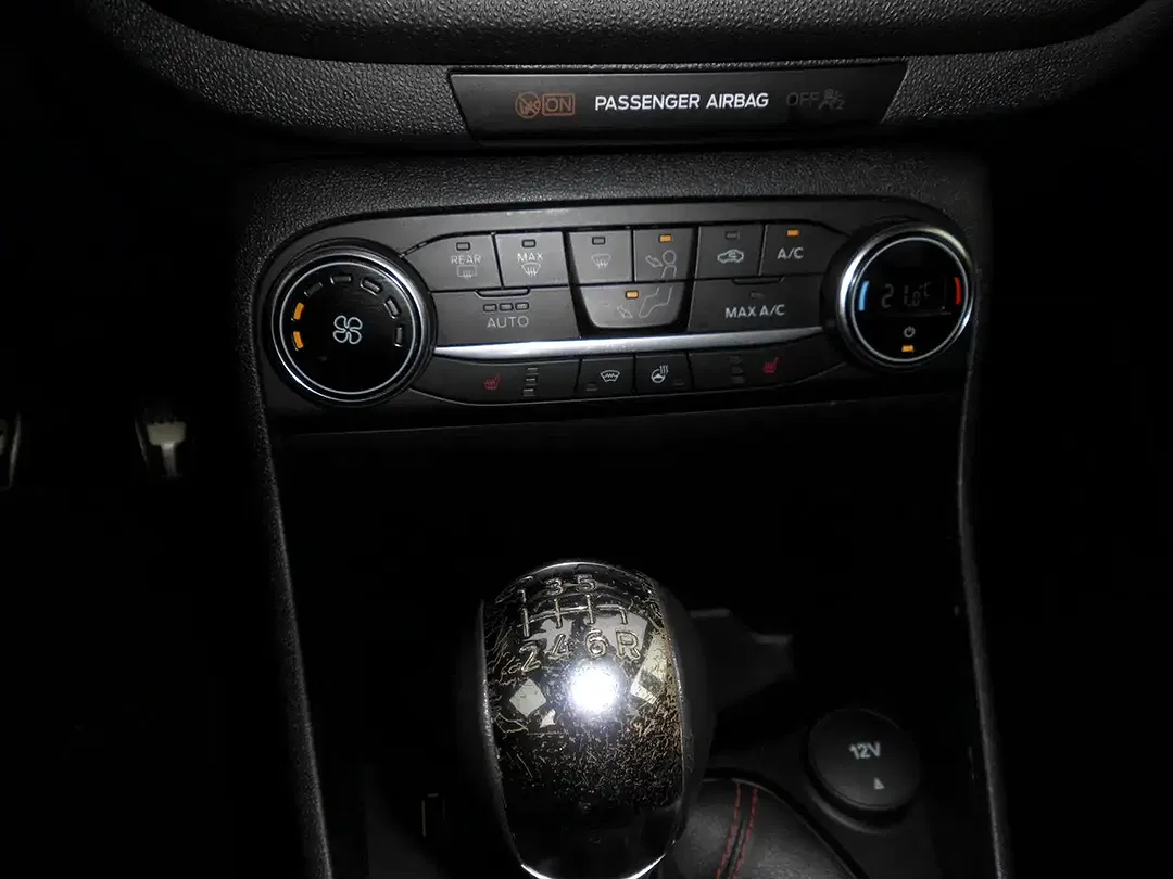 Ford Fiesta - Thumbnail 11
