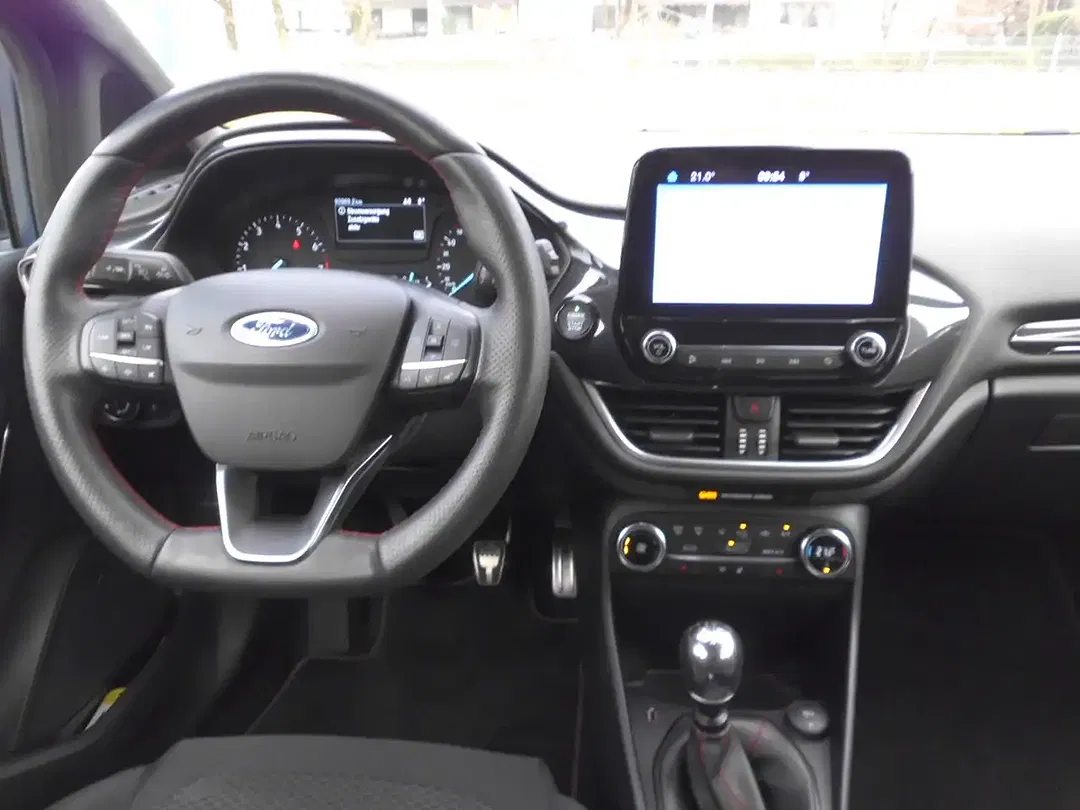 Ford Fiesta - Thumbnail 9