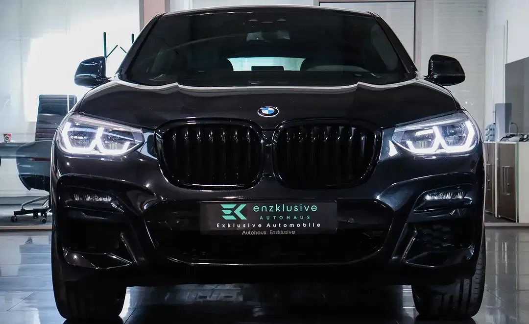 BMW X4 M - Thumbnail 2