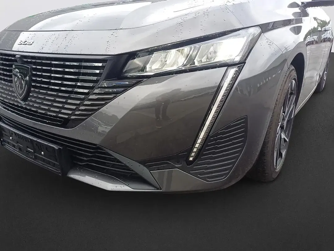 Peugeot 308 - Thumbnail 7