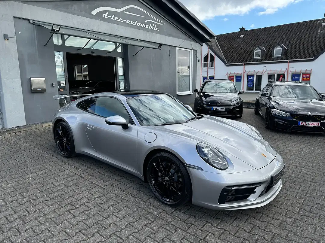 Porsche 992 - Thumbnail 7