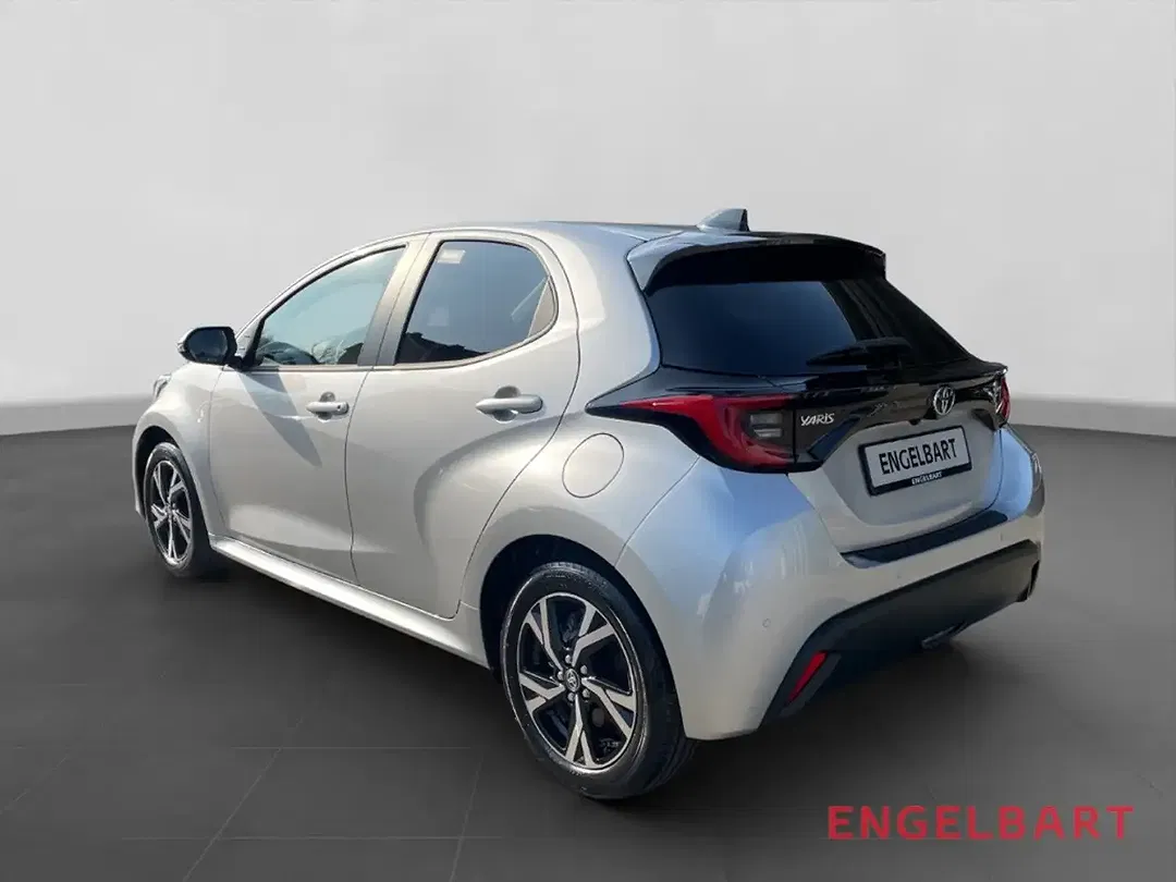 Toyota Yaris - Thumbnail 2