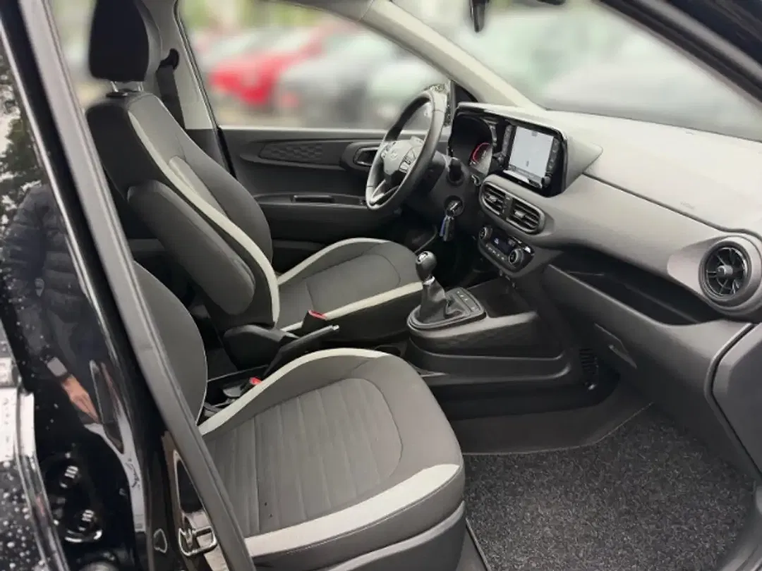 Hyundai i10 - Thumbnail 15
