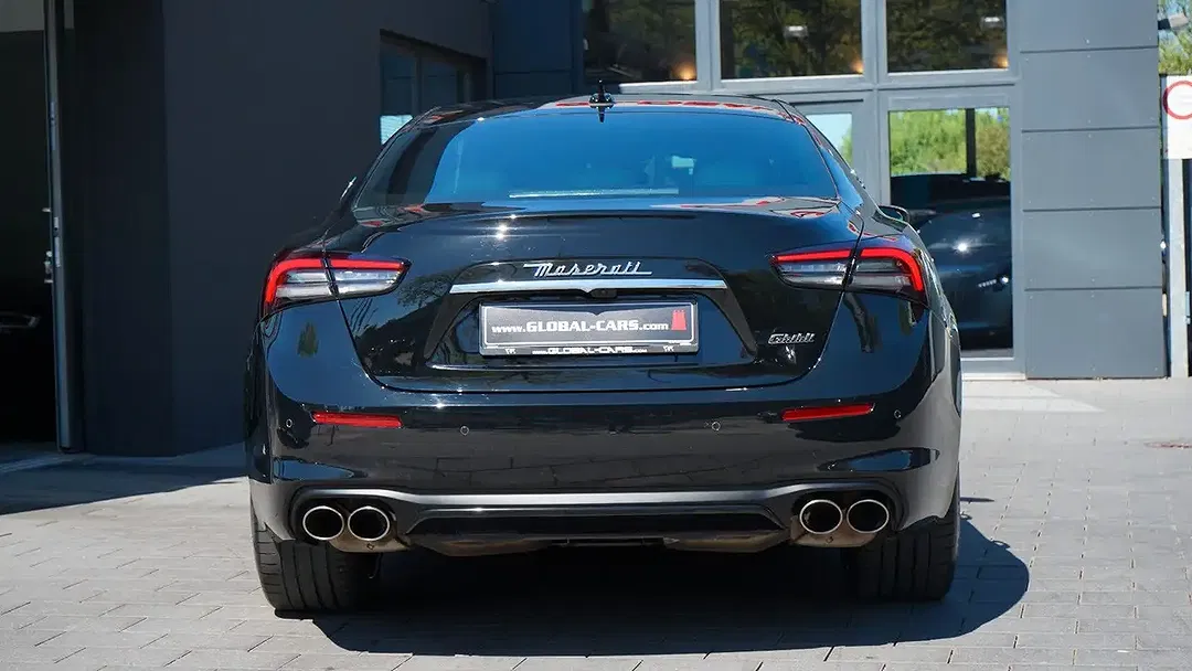 Maserati Ghibli - Thumbnail 15